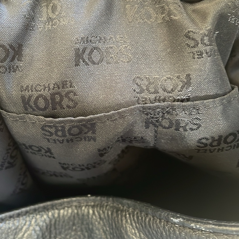 Michael Kors - Classic Y2K Handbag - Black - Picture 11 of 12